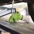 Food Service Disposable & Single Use Gloves | Ammex GWGN44100 8 mil Heavy-Duty Industrial Powder-Free Nitrile Gloves - Medium, Green (1000/Carton) image number 4